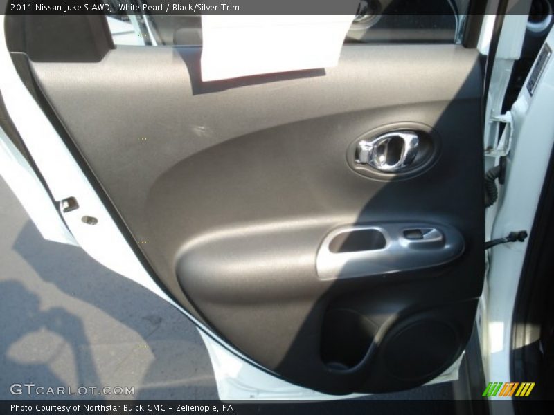 White Pearl / Black/Silver Trim 2011 Nissan Juke S AWD