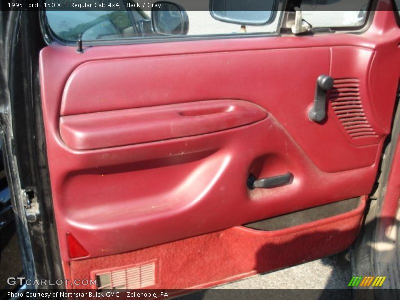 Black / Gray 1995 Ford F150 XLT Regular Cab 4x4