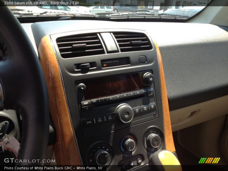Black Onyx / Tan 2006 Saturn VUE V6 AWD
