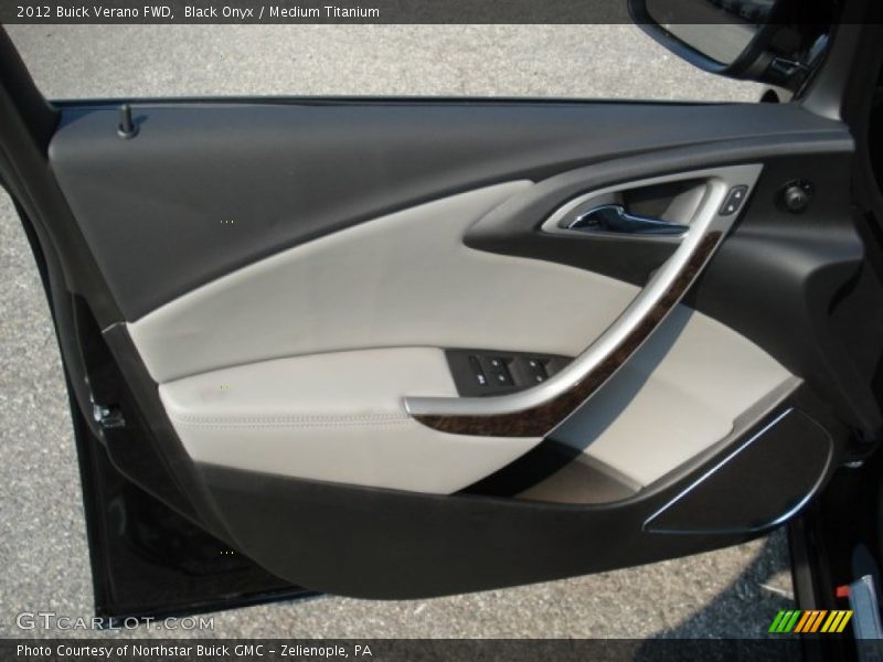 Black Onyx / Medium Titanium 2012 Buick Verano FWD