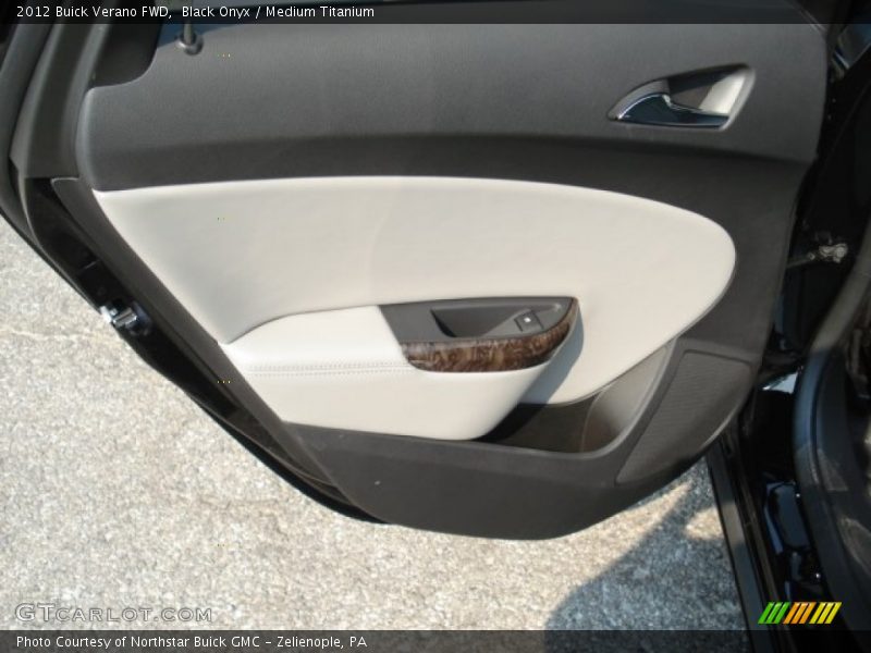 Black Onyx / Medium Titanium 2012 Buick Verano FWD