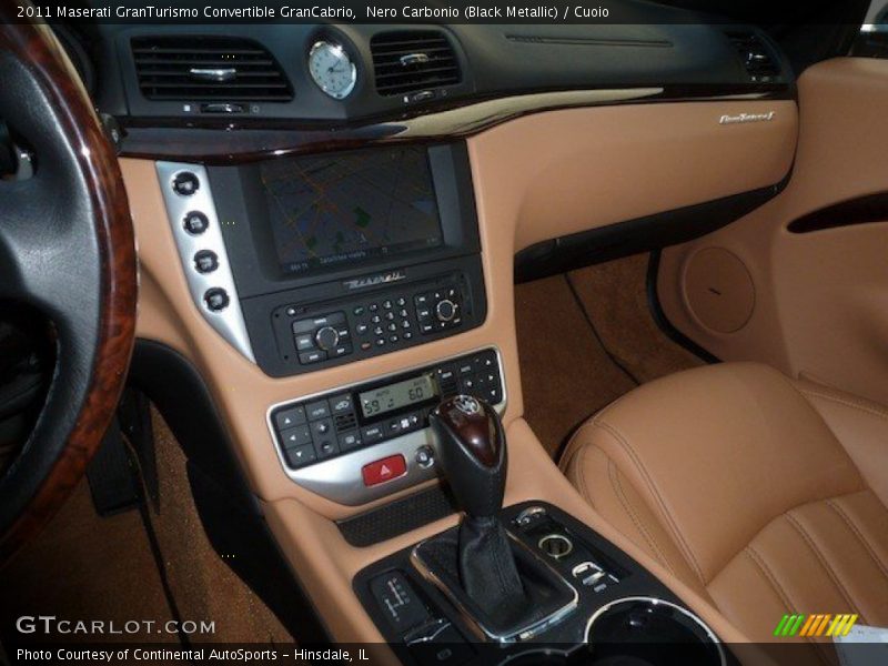 Controls of 2011 GranTurismo Convertible GranCabrio