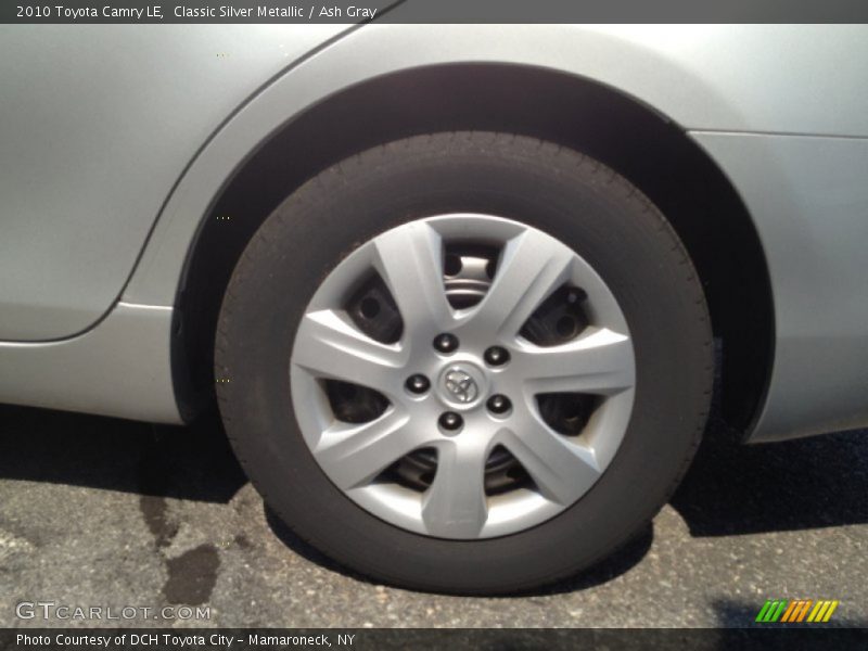 Classic Silver Metallic / Ash Gray 2010 Toyota Camry LE