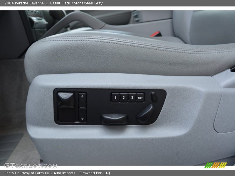 Basalt Black / Stone/Steel Grey 2004 Porsche Cayenne S
