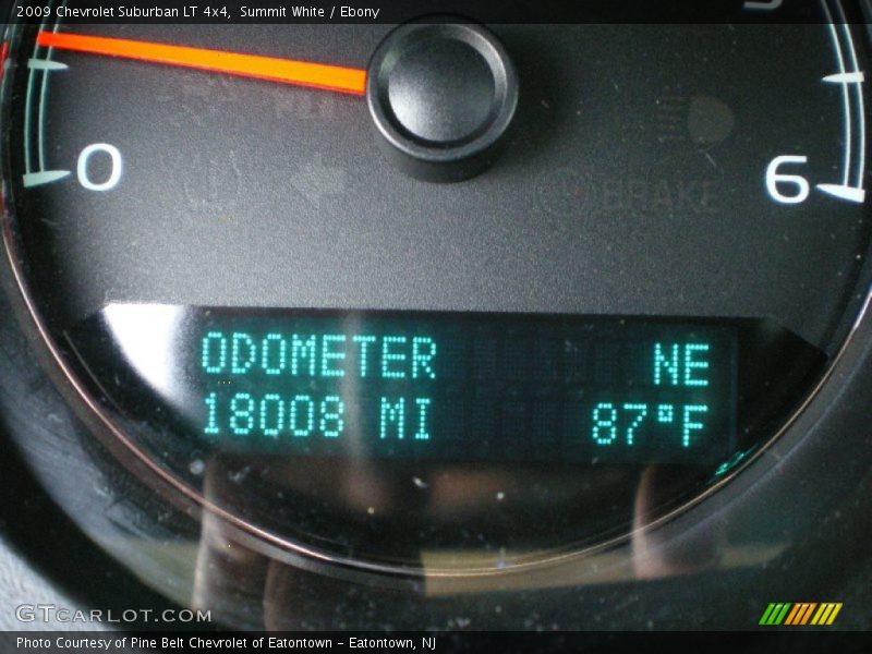 Summit White / Ebony 2009 Chevrolet Suburban LT 4x4
