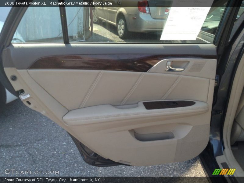 Magnetic Gray Metallic / Ivory Beige 2008 Toyota Avalon XL