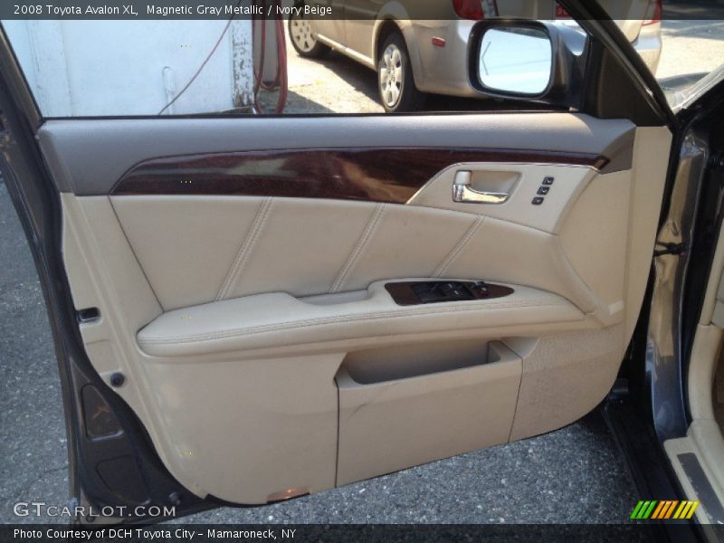 Magnetic Gray Metallic / Ivory Beige 2008 Toyota Avalon XL