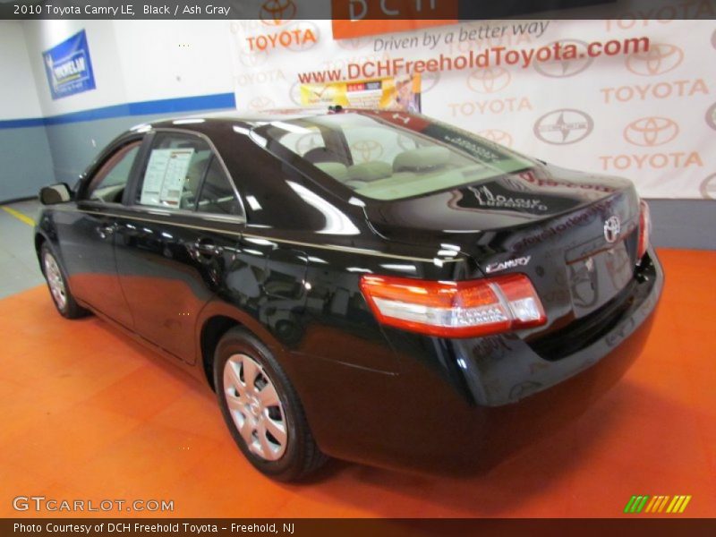 Black / Ash Gray 2010 Toyota Camry LE