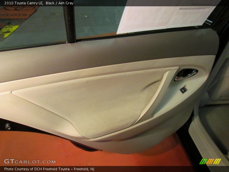 Black / Ash Gray 2010 Toyota Camry LE