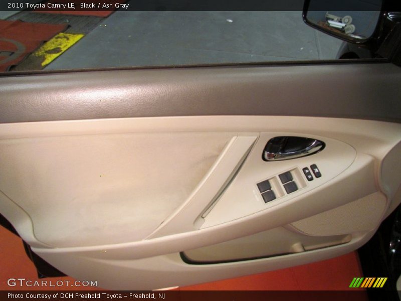 Black / Ash Gray 2010 Toyota Camry LE