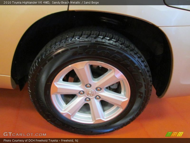 Sandy Beach Metallic / Sand Beige 2010 Toyota Highlander V6 4WD