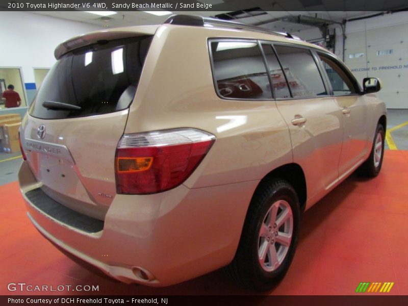 Sandy Beach Metallic / Sand Beige 2010 Toyota Highlander V6 4WD