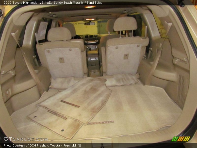 Sandy Beach Metallic / Sand Beige 2010 Toyota Highlander V6 4WD