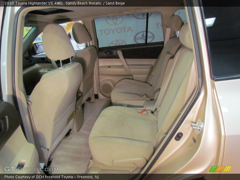 Sandy Beach Metallic / Sand Beige 2010 Toyota Highlander V6 4WD