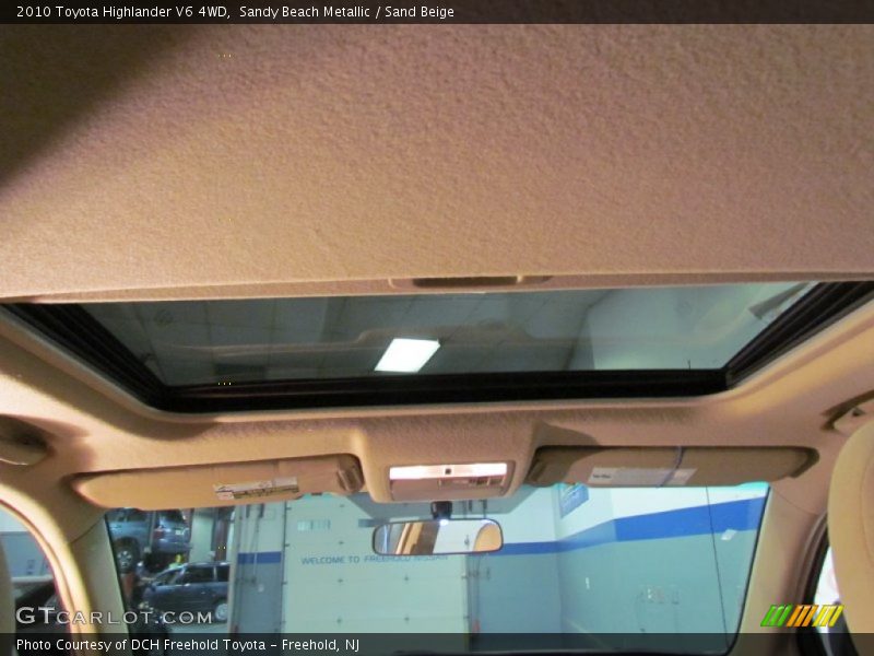 Sandy Beach Metallic / Sand Beige 2010 Toyota Highlander V6 4WD