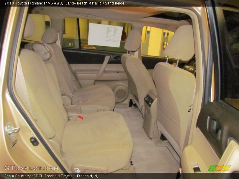 Sandy Beach Metallic / Sand Beige 2010 Toyota Highlander V6 4WD