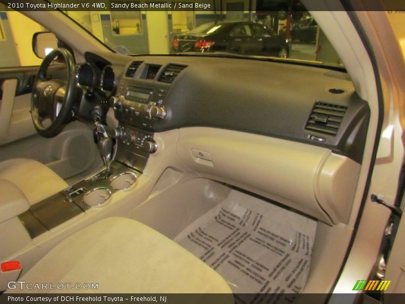 Sandy Beach Metallic / Sand Beige 2010 Toyota Highlander V6 4WD