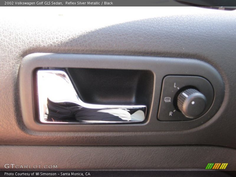 Reflex Silver Metallic / Black 2002 Volkswagen Golf GLS Sedan