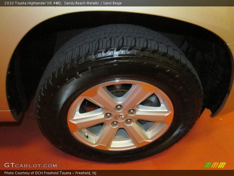 Sandy Beach Metallic / Sand Beige 2010 Toyota Highlander V6 4WD