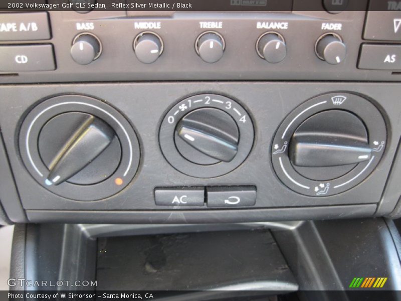 Reflex Silver Metallic / Black 2002 Volkswagen Golf GLS Sedan