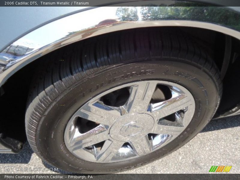 Titanium Metallic / Titanium 2006 Cadillac DTS