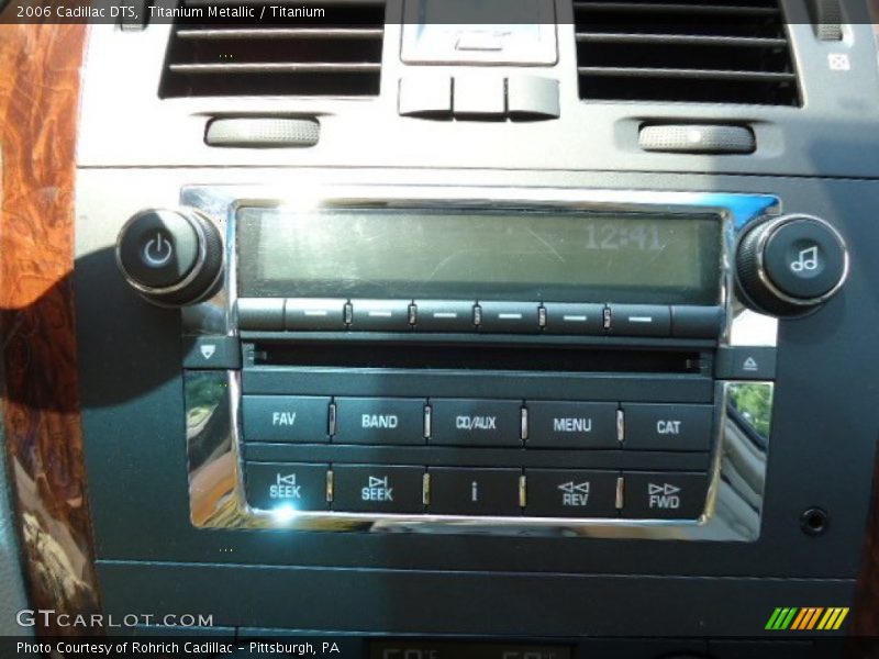 Titanium Metallic / Titanium 2006 Cadillac DTS