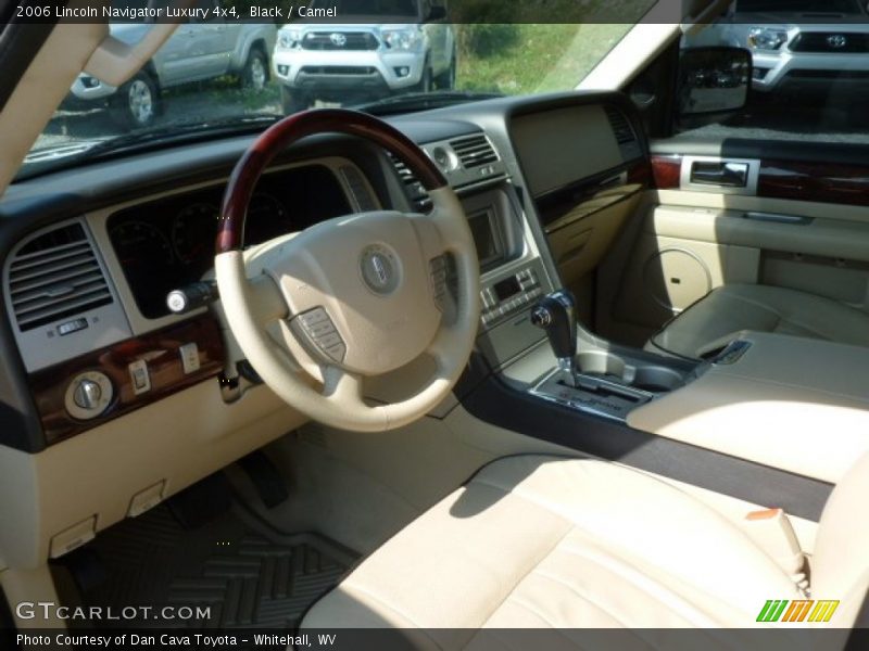 Black / Camel 2006 Lincoln Navigator Luxury 4x4