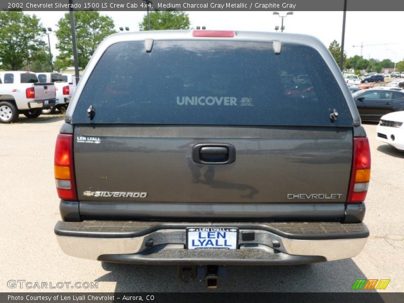 Medium Charcoal Gray Metallic / Graphite Gray 2002 Chevrolet Silverado 1500 LS Crew Cab 4x4