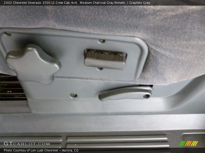 Medium Charcoal Gray Metallic / Graphite Gray 2002 Chevrolet Silverado 1500 LS Crew Cab 4x4