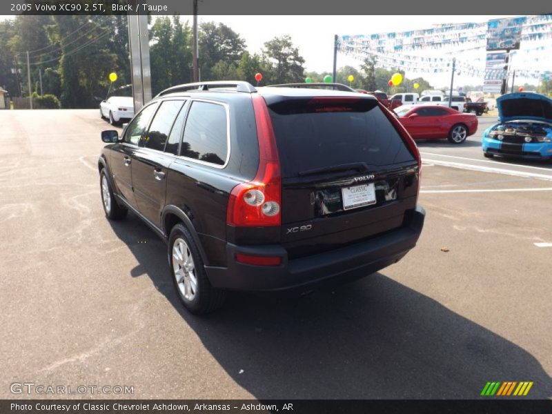 Black / Taupe 2005 Volvo XC90 2.5T