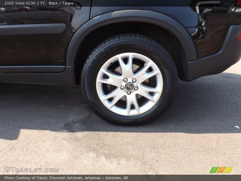 Black / Taupe 2005 Volvo XC90 2.5T