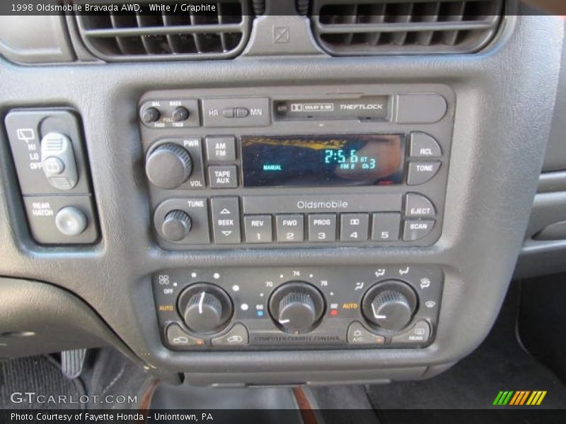 White / Graphite 1998 Oldsmobile Bravada AWD