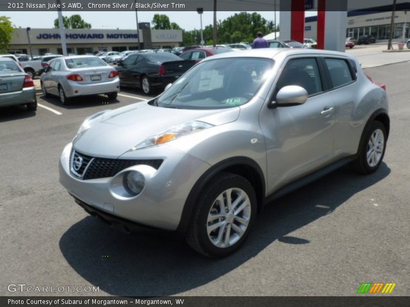 Chrome Silver / Black/Silver Trim 2012 Nissan Juke S AWD