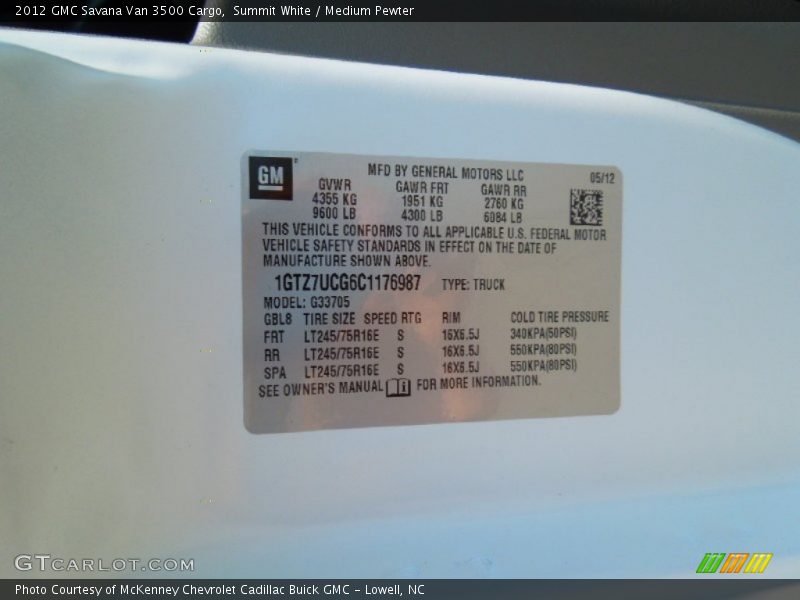 Summit White / Medium Pewter 2012 GMC Savana Van 3500 Cargo