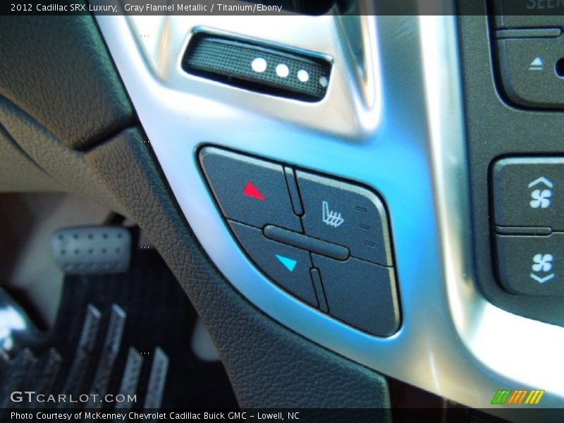 Gray Flannel Metallic / Titanium/Ebony 2012 Cadillac SRX Luxury