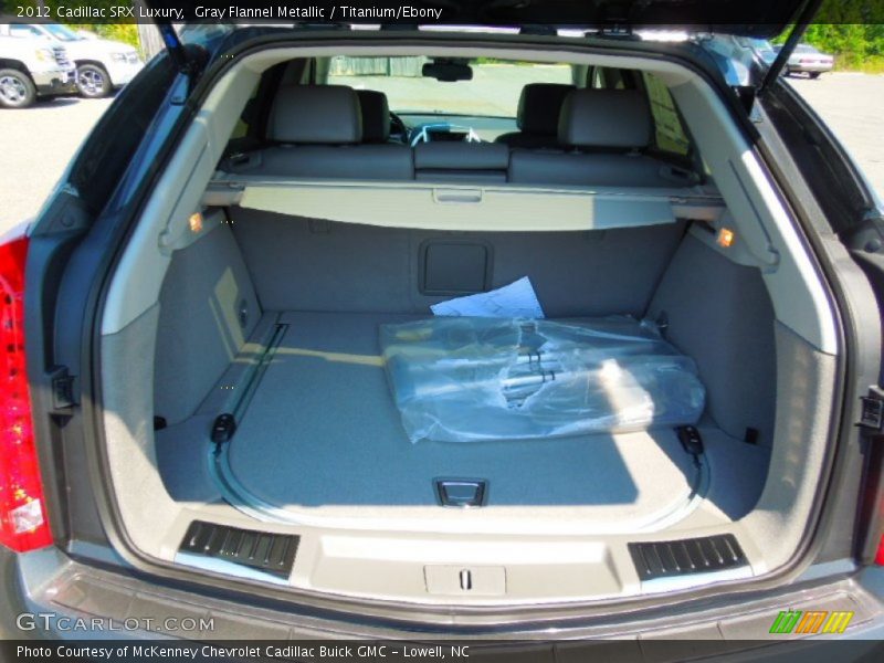Gray Flannel Metallic / Titanium/Ebony 2012 Cadillac SRX Luxury