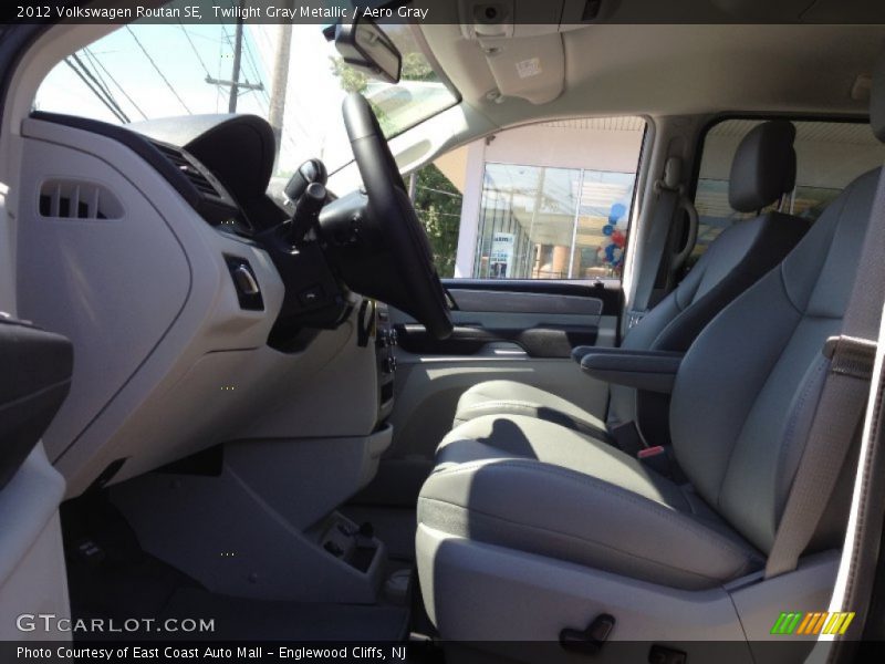 Twilight Gray Metallic / Aero Gray 2012 Volkswagen Routan SE