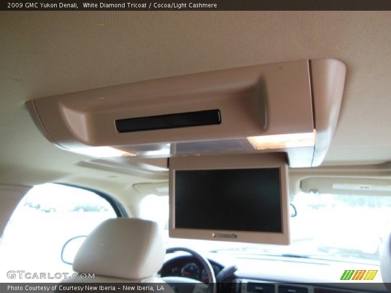 White Diamond Tricoat / Cocoa/Light Cashmere 2009 GMC Yukon Denali