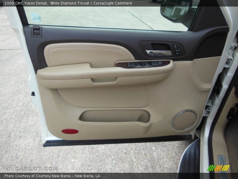 White Diamond Tricoat / Cocoa/Light Cashmere 2009 GMC Yukon Denali