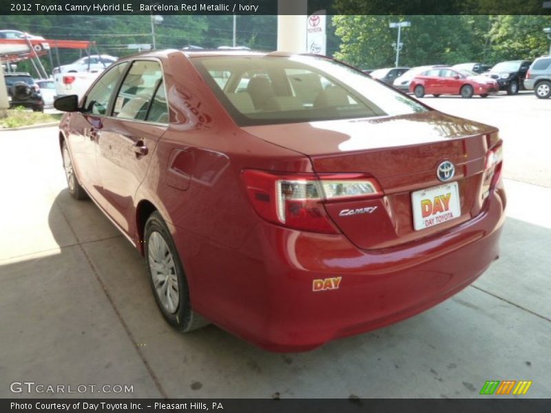 Barcelona Red Metallic / Ivory 2012 Toyota Camry Hybrid LE