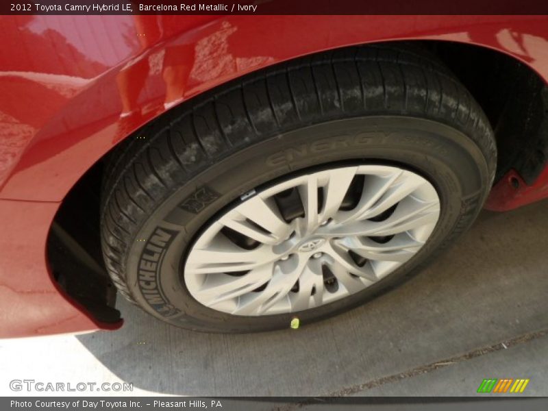 Barcelona Red Metallic / Ivory 2012 Toyota Camry Hybrid LE