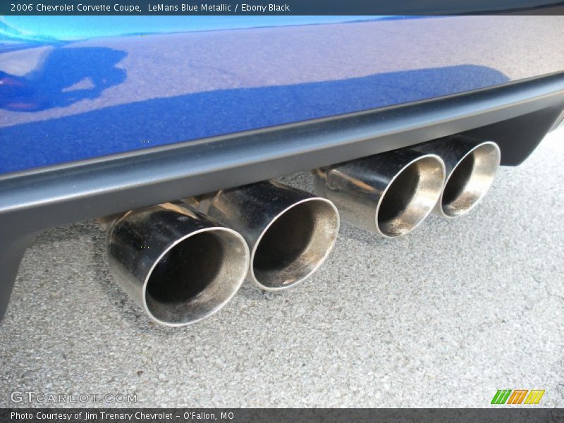 Exhaust of 2006 Corvette Coupe
