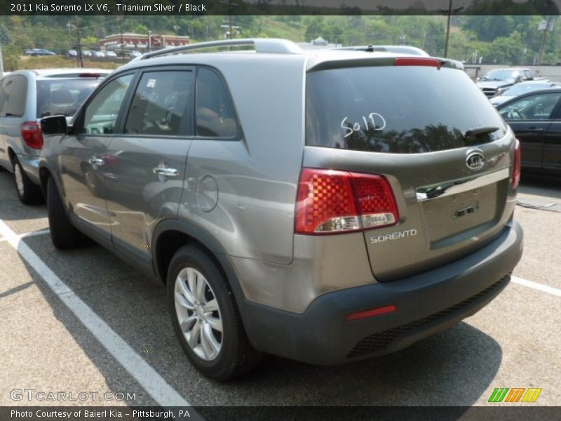 Titanium Silver / Black 2011 Kia Sorento LX V6