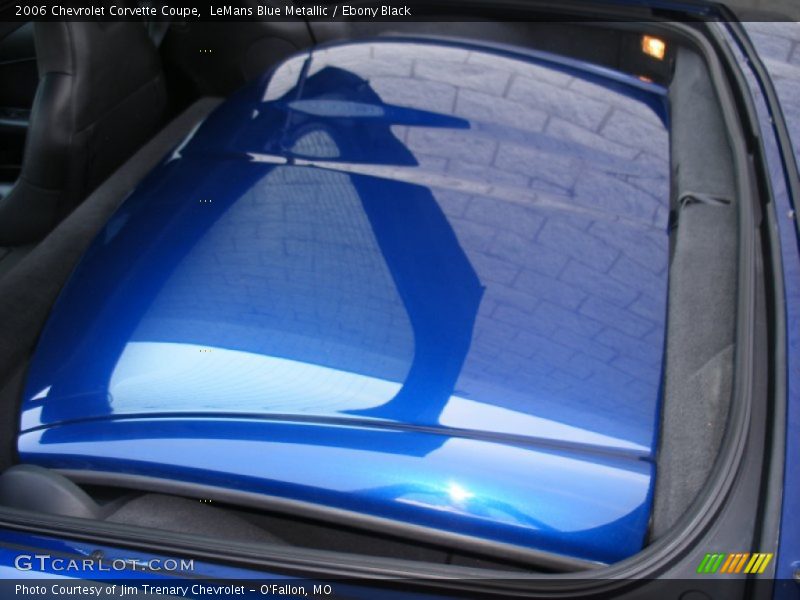  2006 Corvette Coupe Trunk