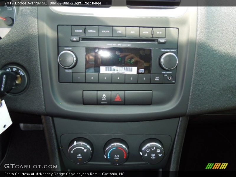 Black / Black/Light Frost Beige 2012 Dodge Avenger SE