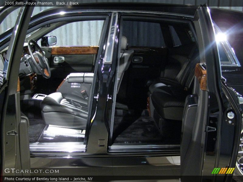 Black / Black 2006 Rolls-Royce Phantom