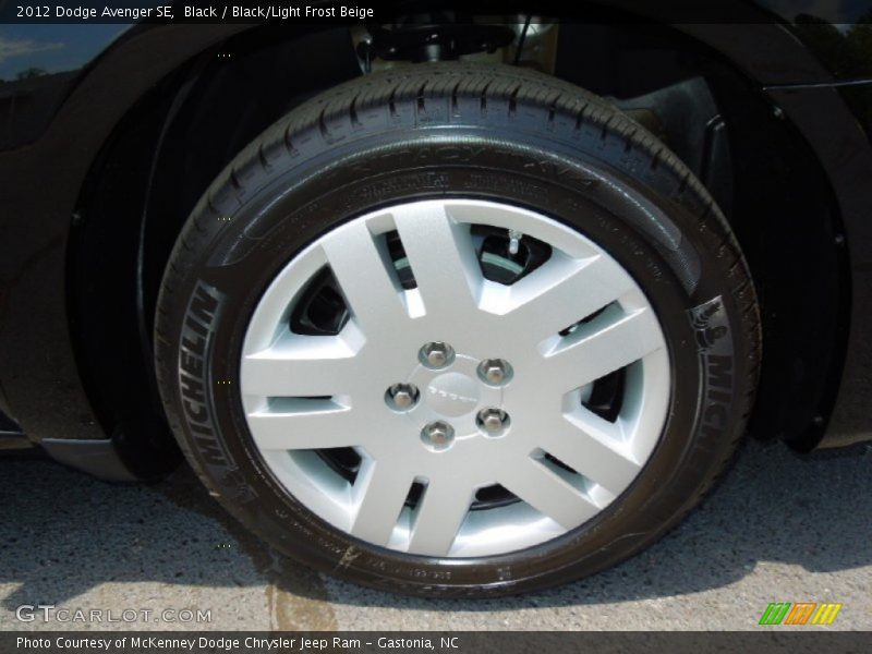 Black / Black/Light Frost Beige 2012 Dodge Avenger SE