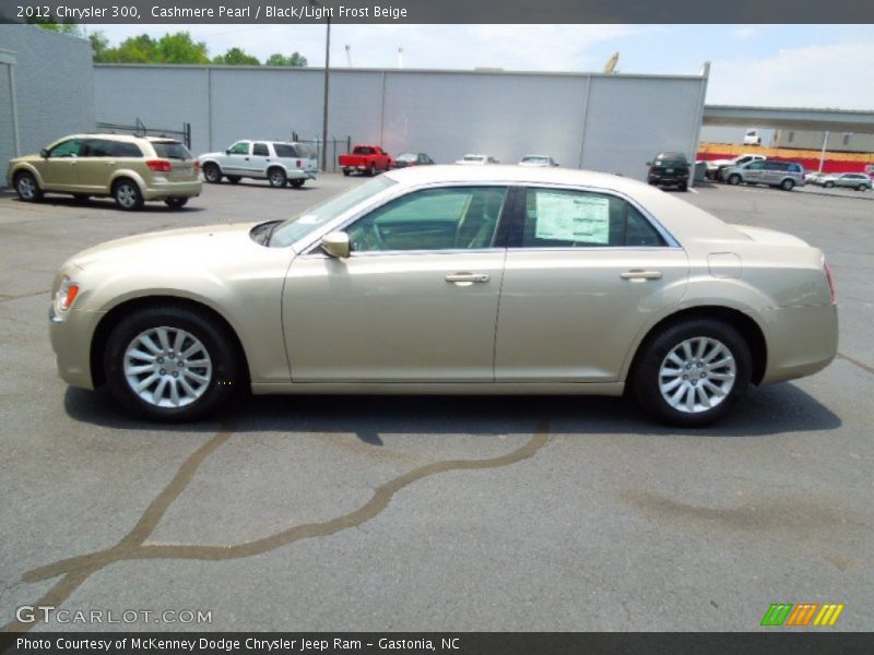 Cashmere Pearl / Black/Light Frost Beige 2012 Chrysler 300