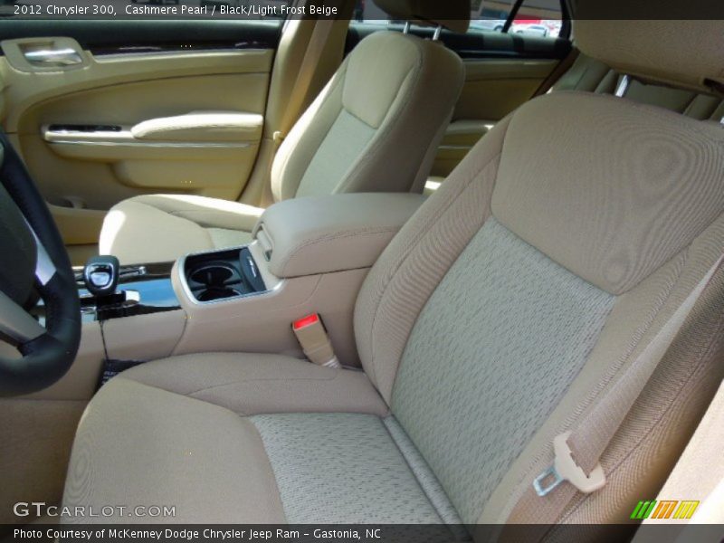 Cashmere Pearl / Black/Light Frost Beige 2012 Chrysler 300