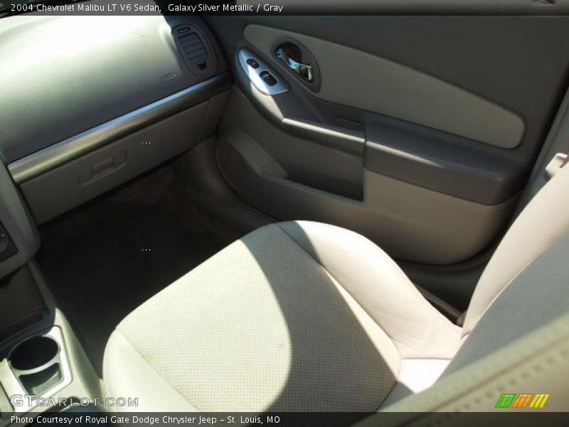 Galaxy Silver Metallic / Gray 2004 Chevrolet Malibu LT V6 Sedan